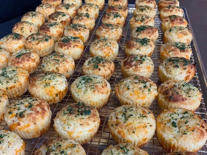  Cheddar Garlic Biscuits. 4 pack